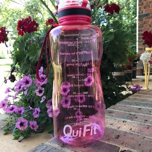 Refreshing Water Bottle with Motivational linemark